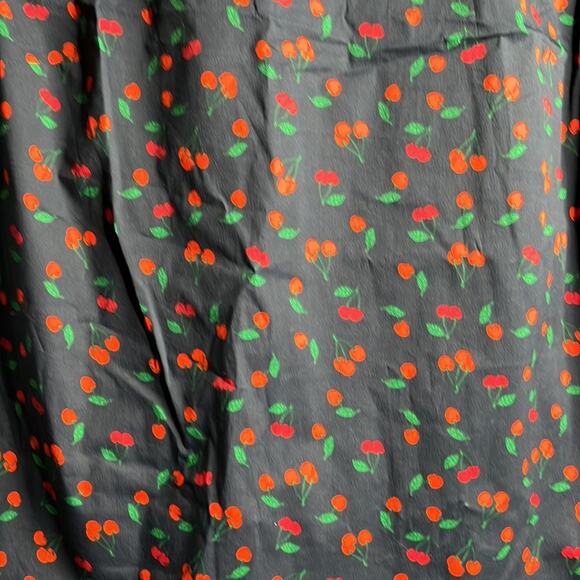 1901 Nordstrom Cherry Print Sleeveless Blouse Size Small - Picture 5 of 10